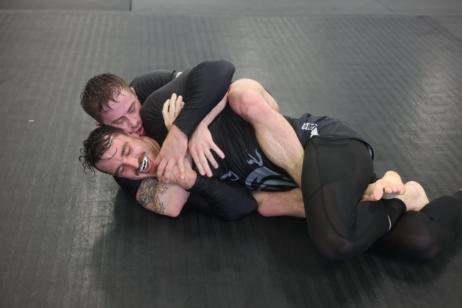 img_27611673744726856237313